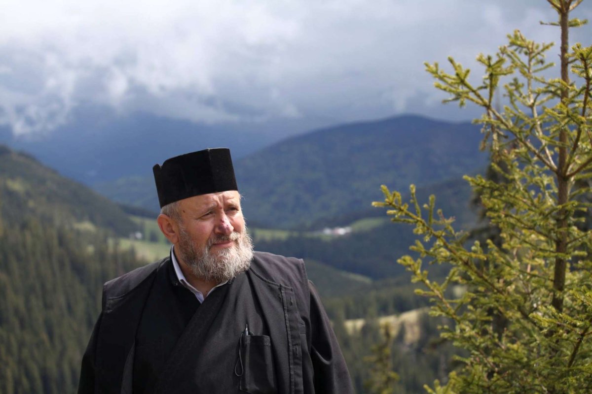 „Preoţia se odihneşte în Poezie şi Poezia se murmură în Rugăciune” 18093