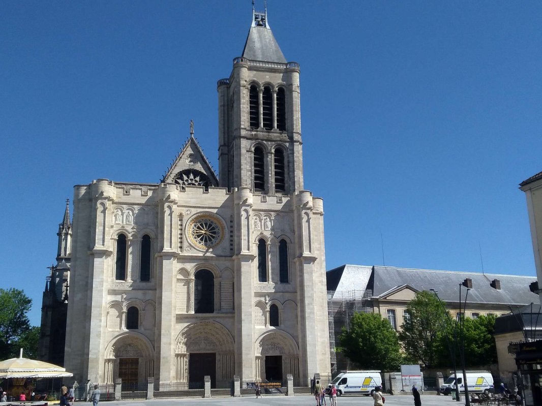 Urme ale sfințeniei în Orașul Luminilor 18408