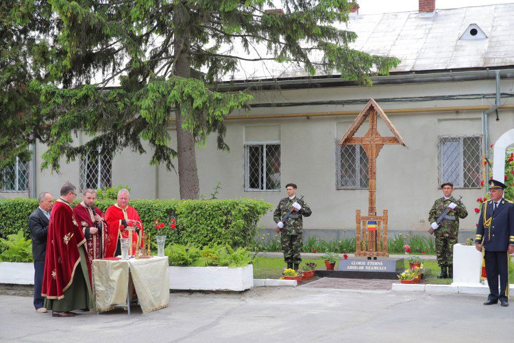 Manifestări comemorative în cinstea eroilor români 18052