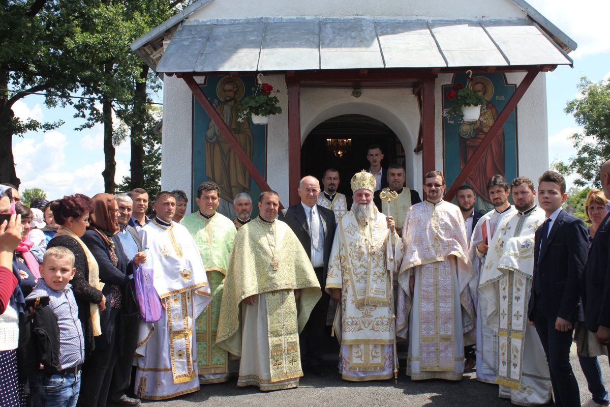 Biserica „Sfinţii Arhangheli” din Botorogi, Gorj, a fost resfințită 17977