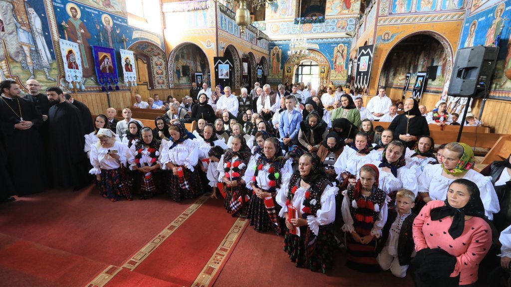 Slujiri arhierești în Duminica a șaptea după Paști 17966