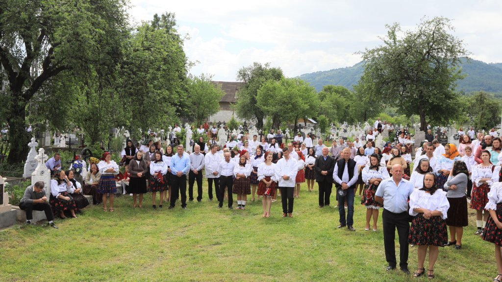 Slujiri arhierești în Duminica a șaptea după Paști 17968