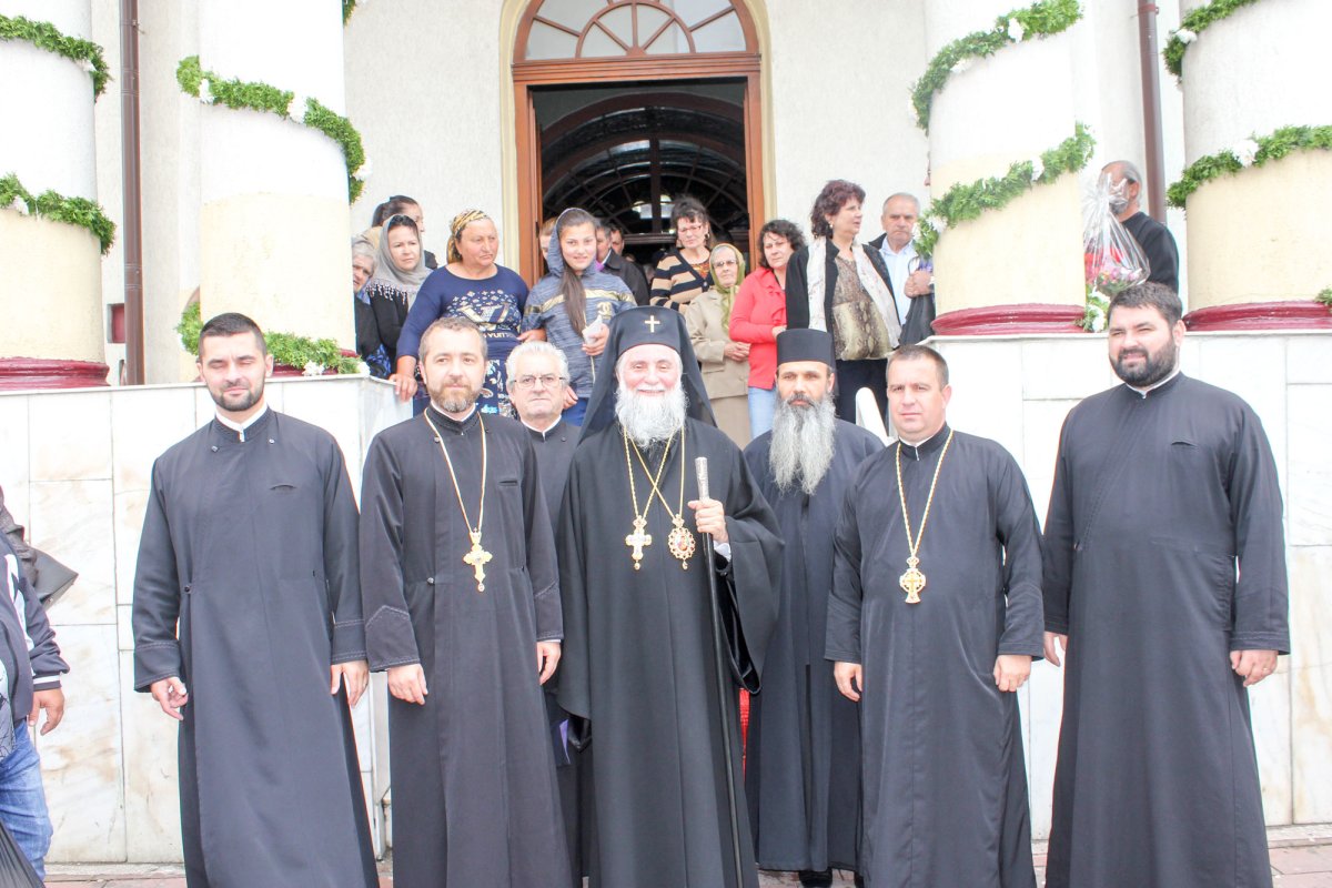 Rugăciuni arhiereşti în Cetatea Târgu Jiu 17902