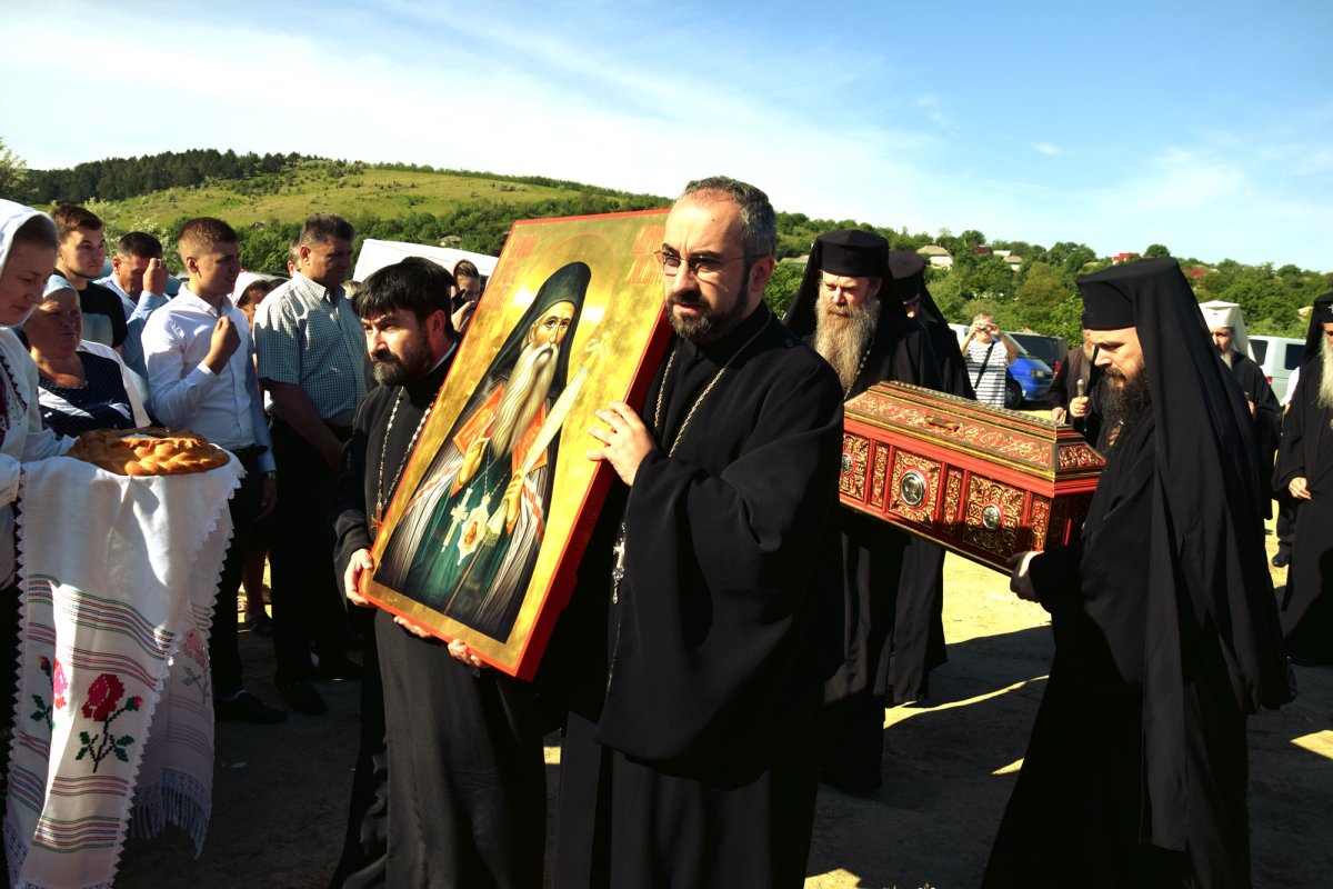 Sfântul Iosif cel Milostiv - fiu al Basarabiei şi părinte duhovnicesc al Moldovei 17932