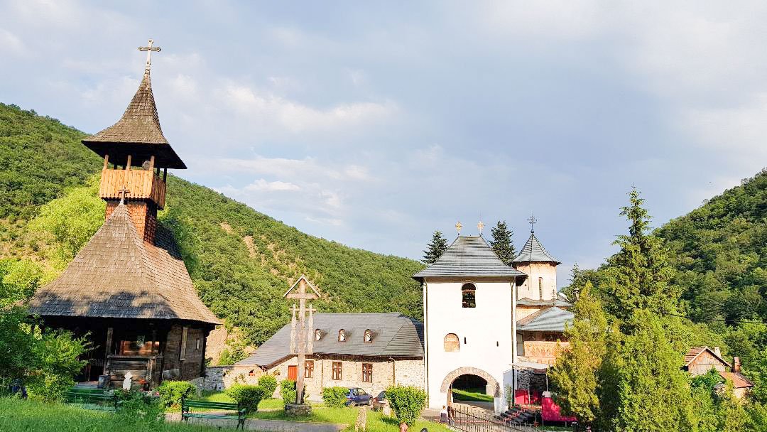 Slujbă arhierească la Mănăstirea Topolniţa 17906