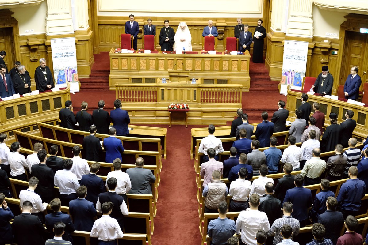 Unitatea naţională – un dar sfânt şi o responsabilitate comună 17917