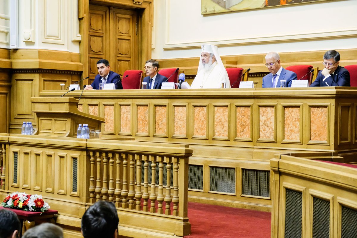 Unitatea naţională – un dar sfânt şi o responsabilitate comună 17918