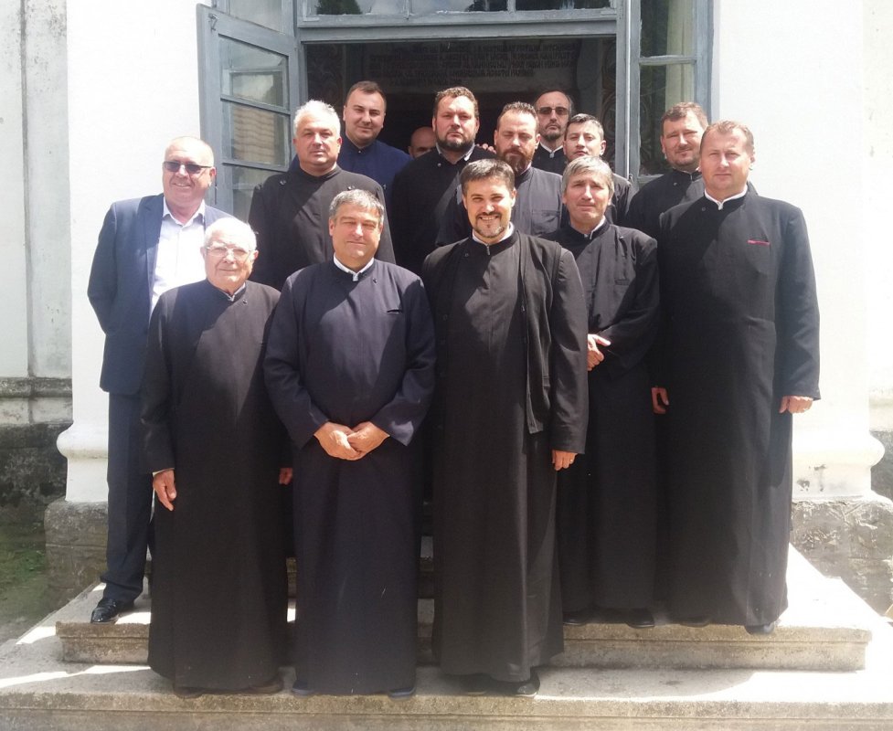 Cercuri preoţeşti în Băileşti şi Horezu 17745