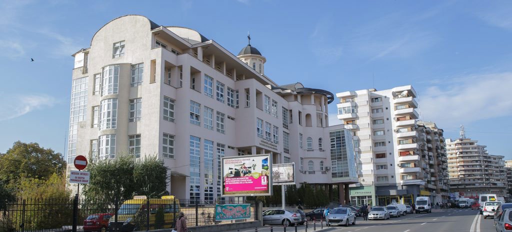 Premii pentru studenţii teologi din Alba Iulia 17738