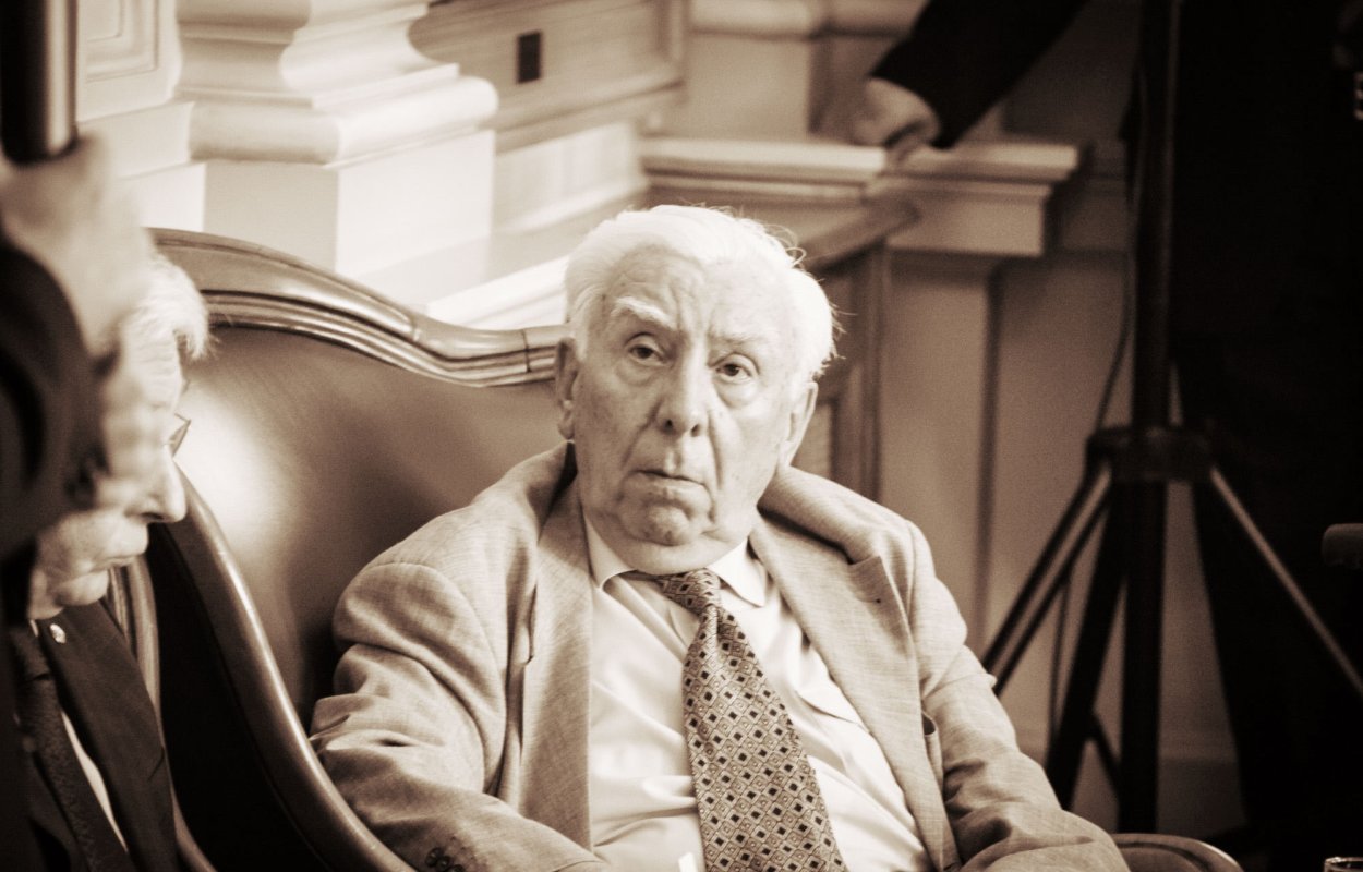 Un erudit diplomat român 17771