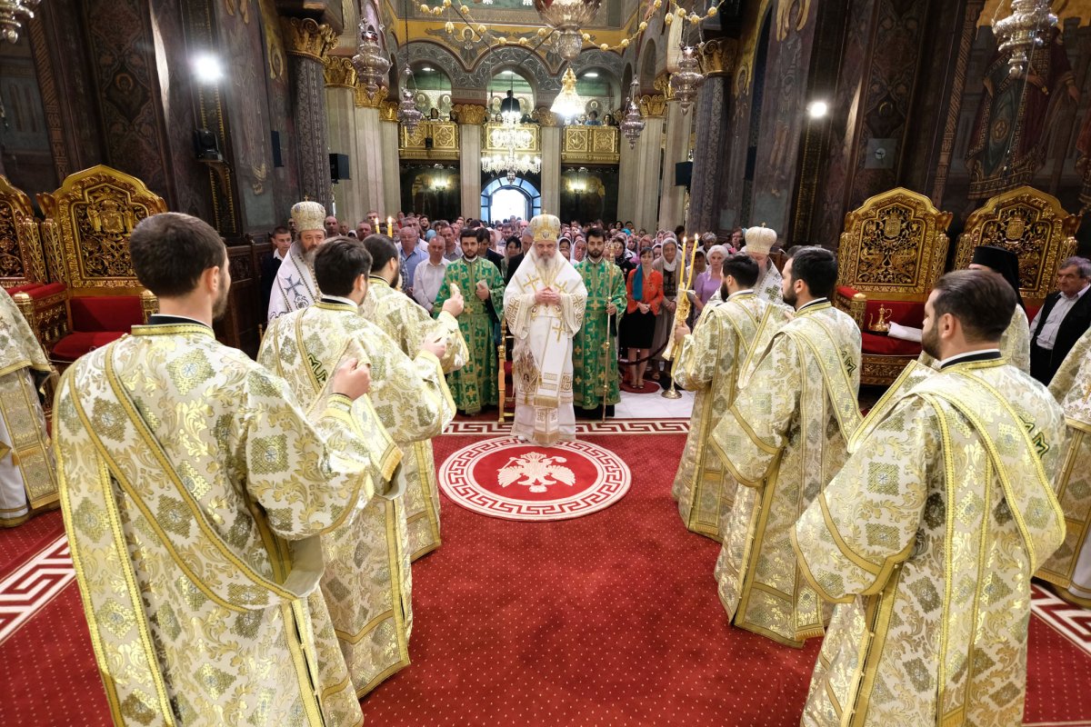 Sărbătoarea constituirii Bisericii lui Hristos 17597