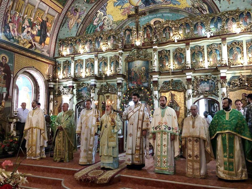 Praznicul Sfintei Treimi în Banat 17474