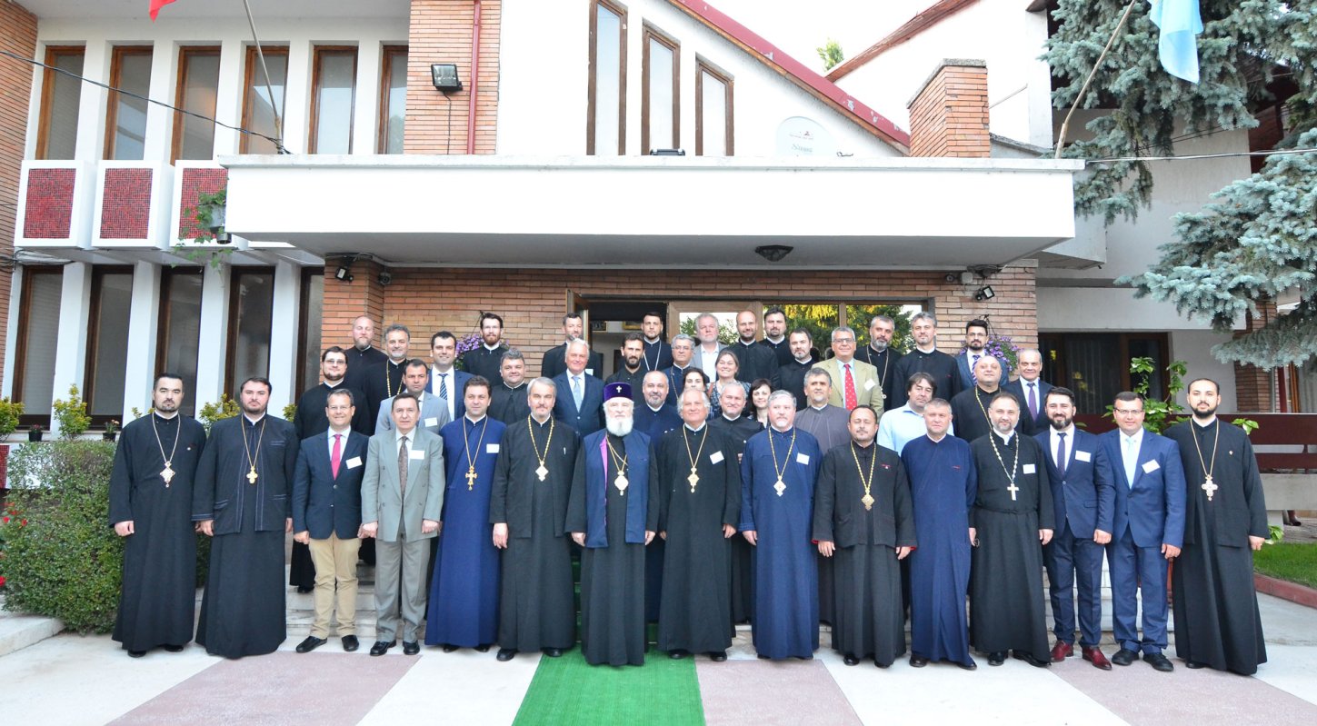 Simpozion internațional la Târgoviște 17413