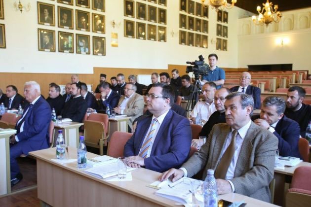 Ședința de constituire a noii Adunări eparhiale a Arhiepiscopiei Sibiului 17297