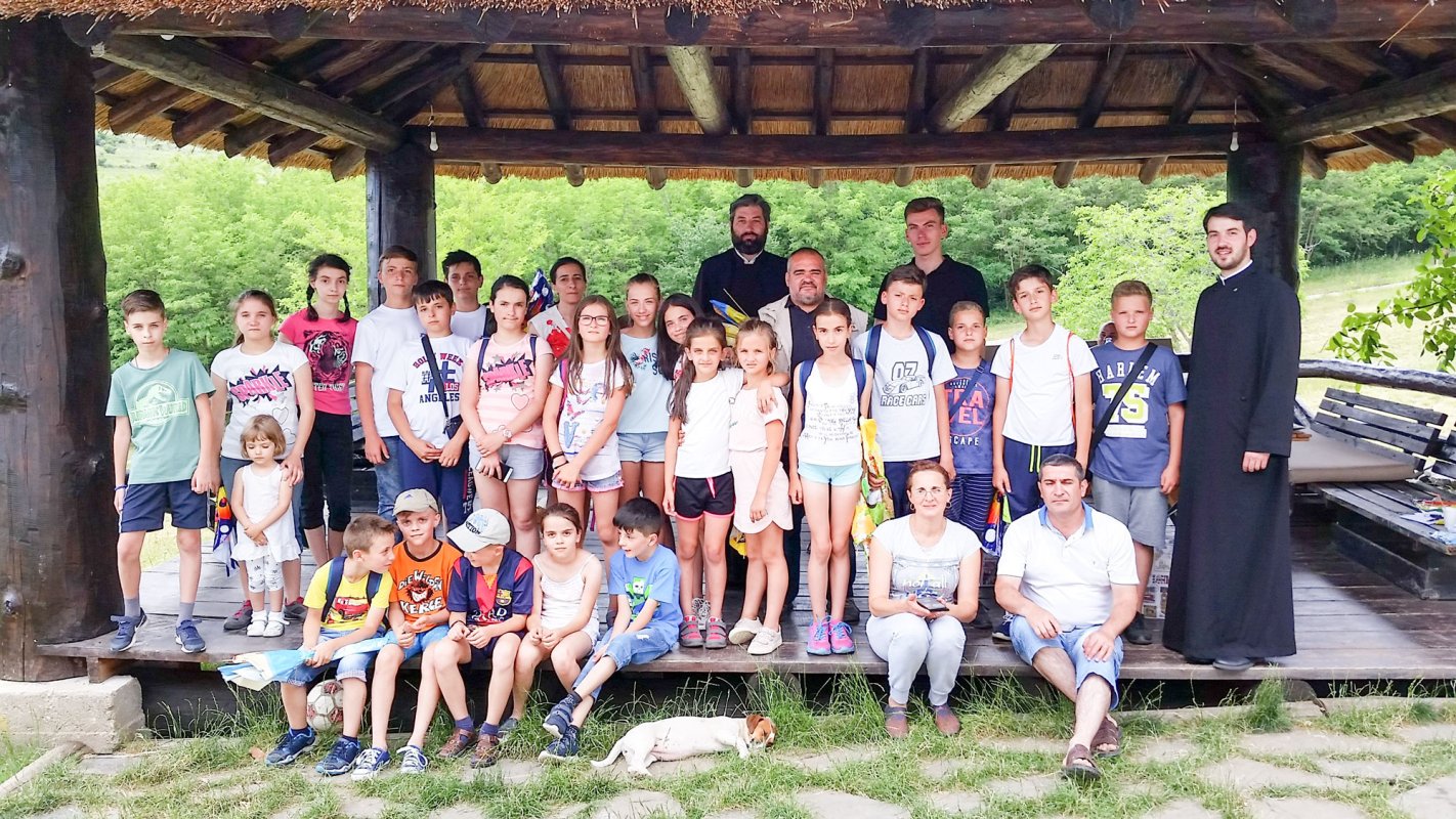 Activități de Ziua Copilului la Mizil 17276