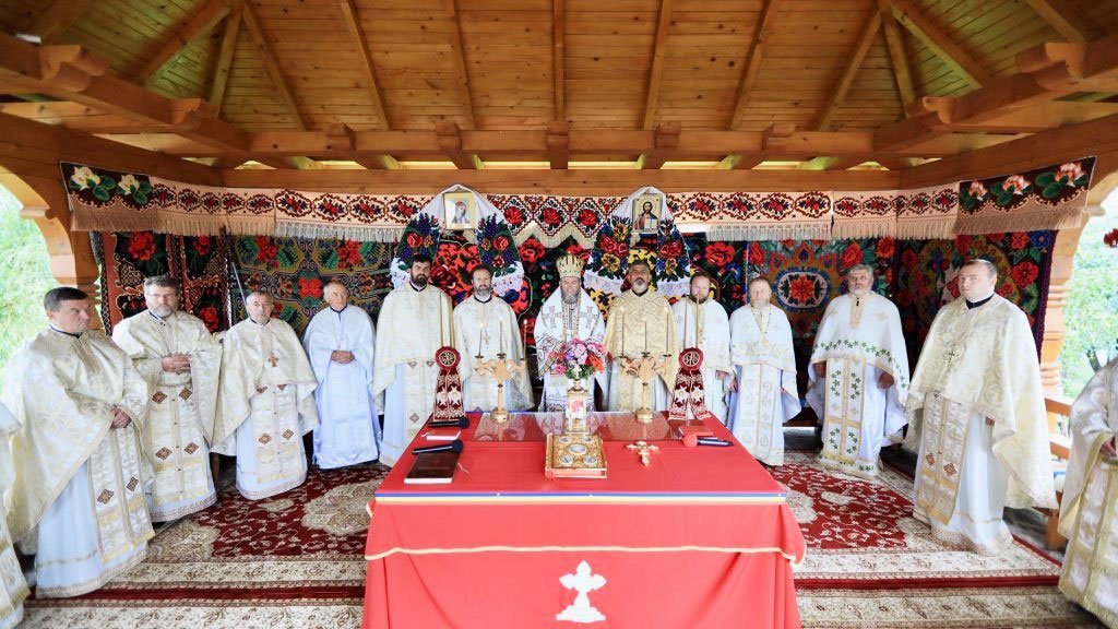 Slujiri arhierești în Duminica Tuturor Sfinților 17218