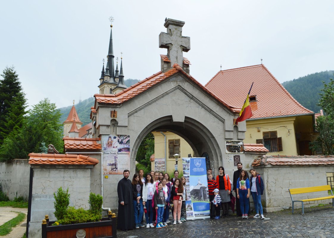 Proiect pentru tineri harghiteni 17053