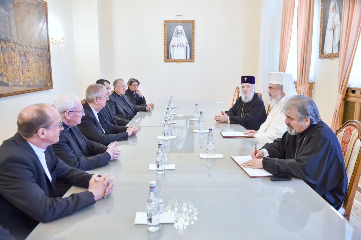 Delegație interbisericească în vizită la Patriarhia Română 17009