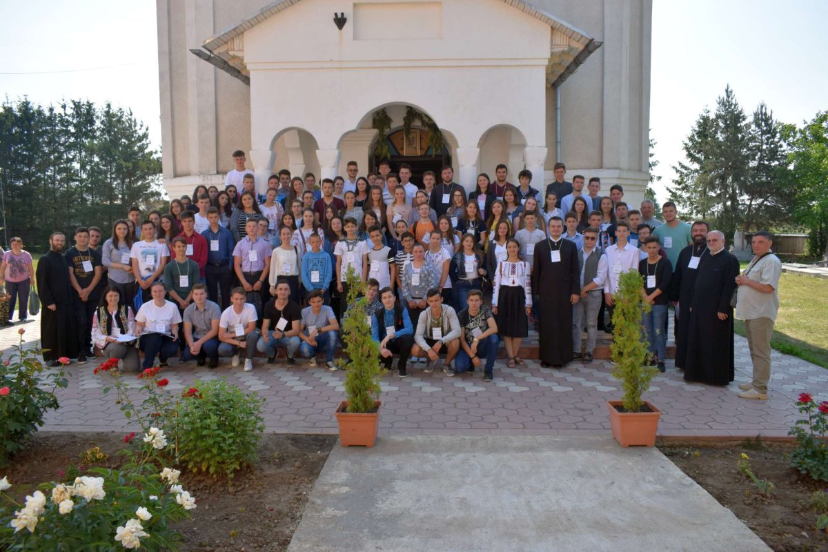 Întâlnirea anuală a tinerilor din Săveni şi Roznov 16966