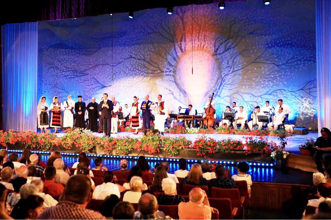 Interpretul Gheorghe Turda, distins de Episcopia Maramureşului şi Sătmarului  16984