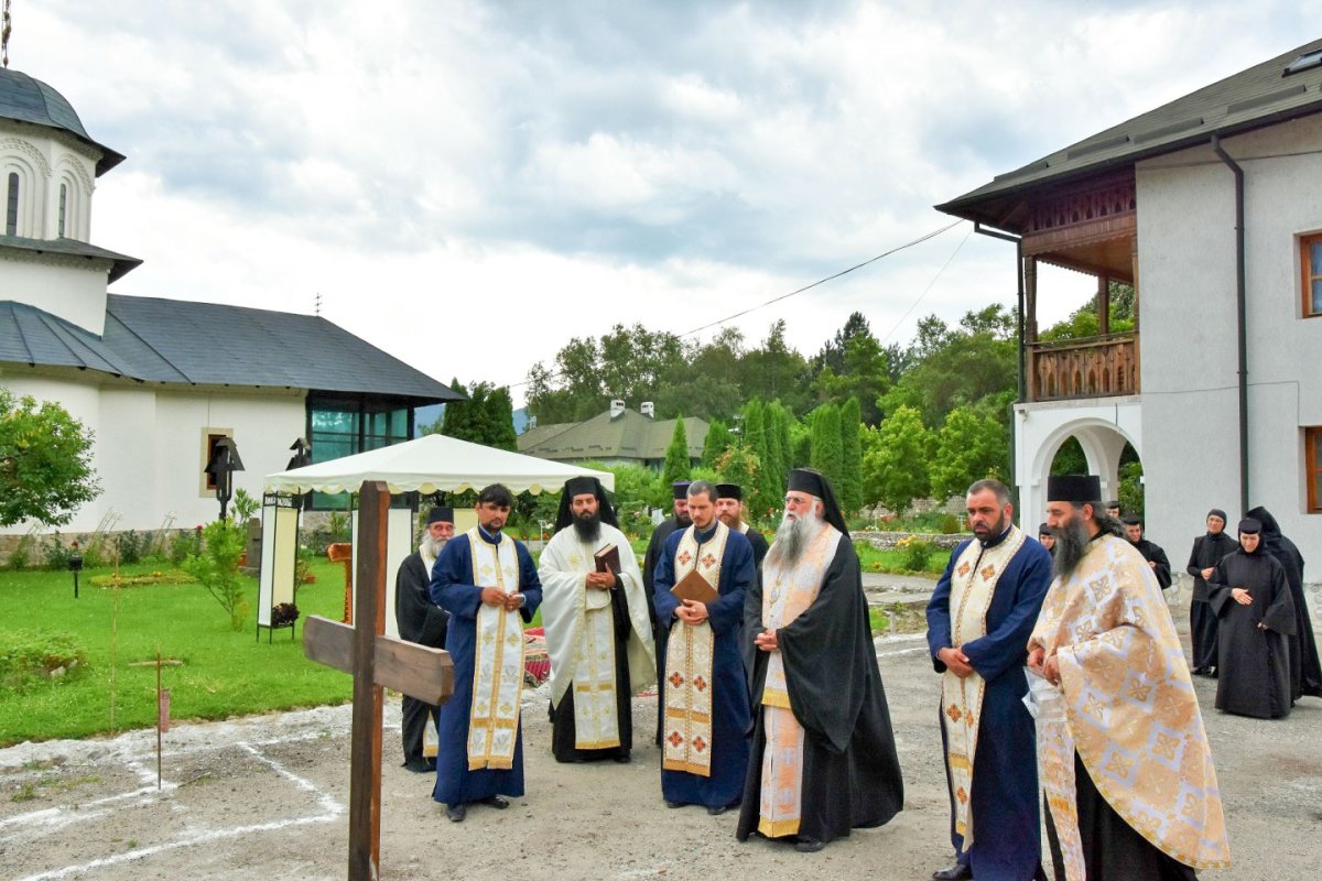 Biserică închinată Sfântului Neagoe Basarab la Ostrovul vâlcean 16924