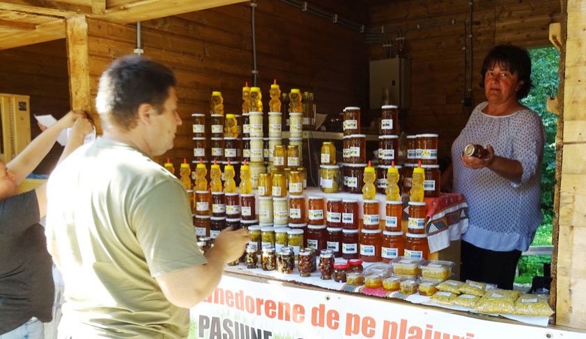 Caravana „Produs în Hunedoara”, la Muzeul ASTRA 16921