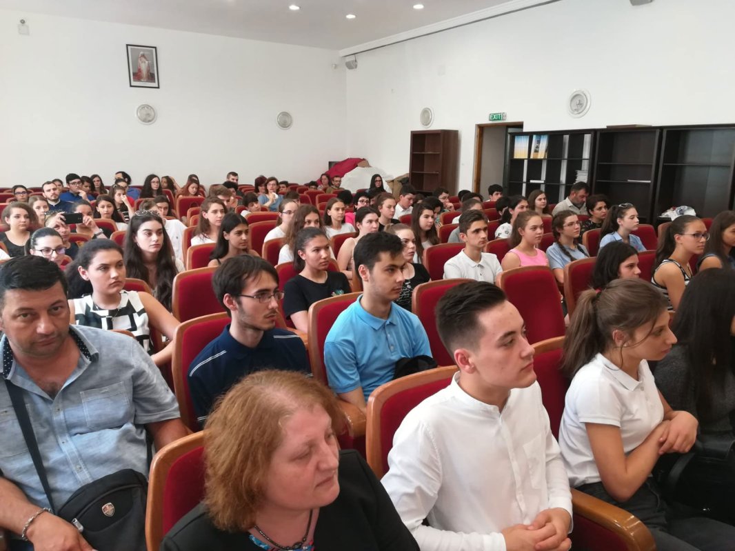 Protoieria Sector 3 Capitală a premiat elevii olimpici 16948