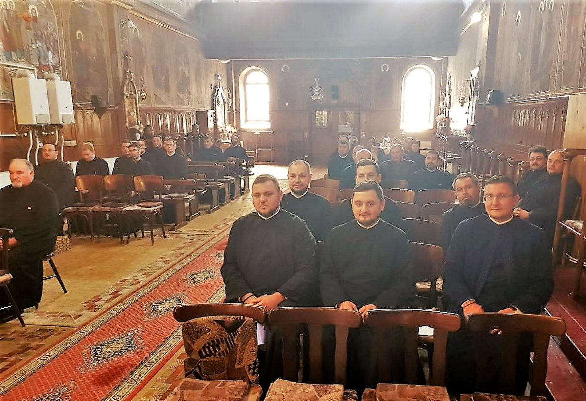 Binecuvântări și slujiri arhierești în Arhiepiscopia Alba-Iuliei 16844