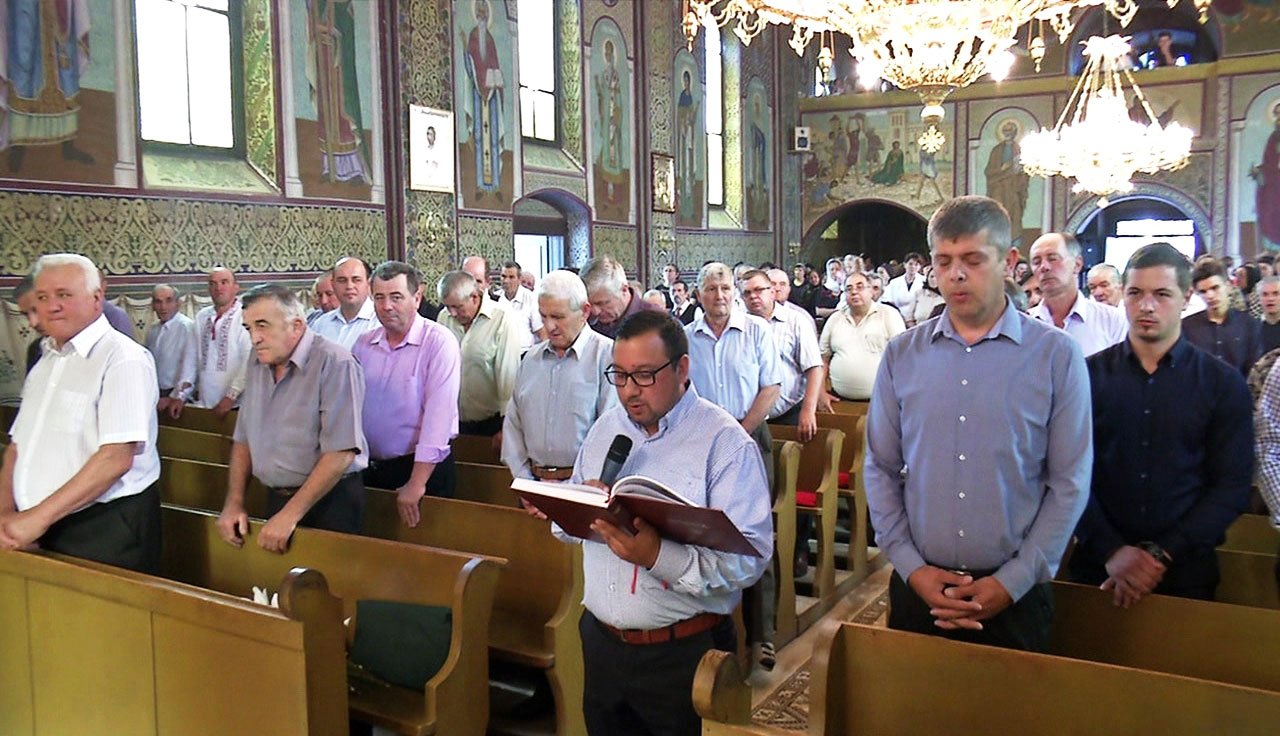 Hramuri şi târnosiri în Duminica Sfinților Români 16771