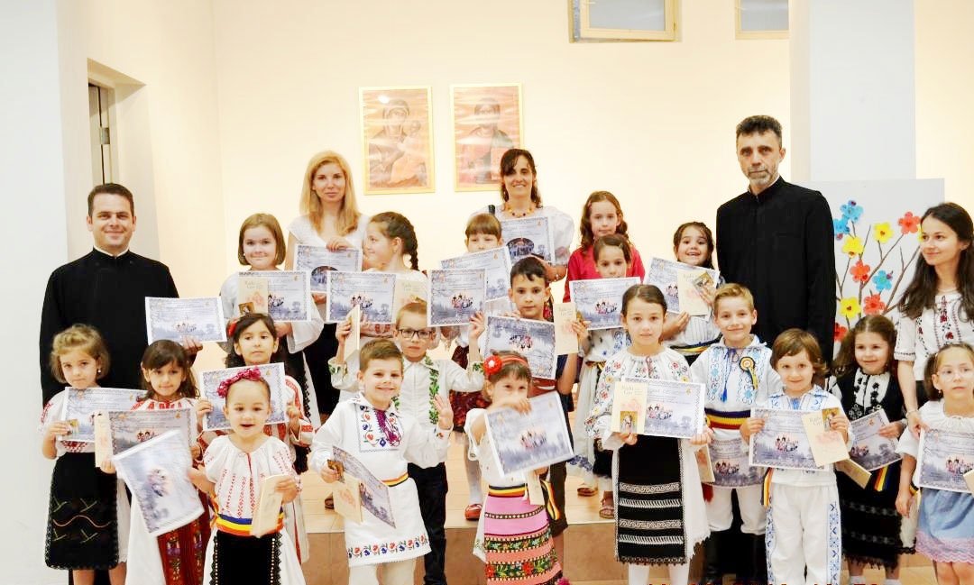 Proiectul educaţional „Întâmplări cu îngeri”, în parohia clujeană „Sfântul Ilie” 16681