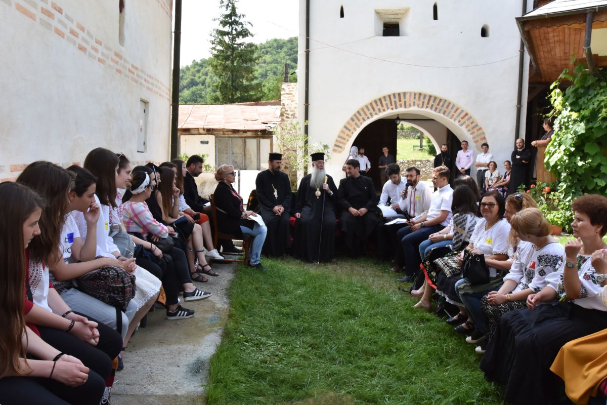 „Unitate şi Credinţă” la Mănăstirea Topolniţa 16690