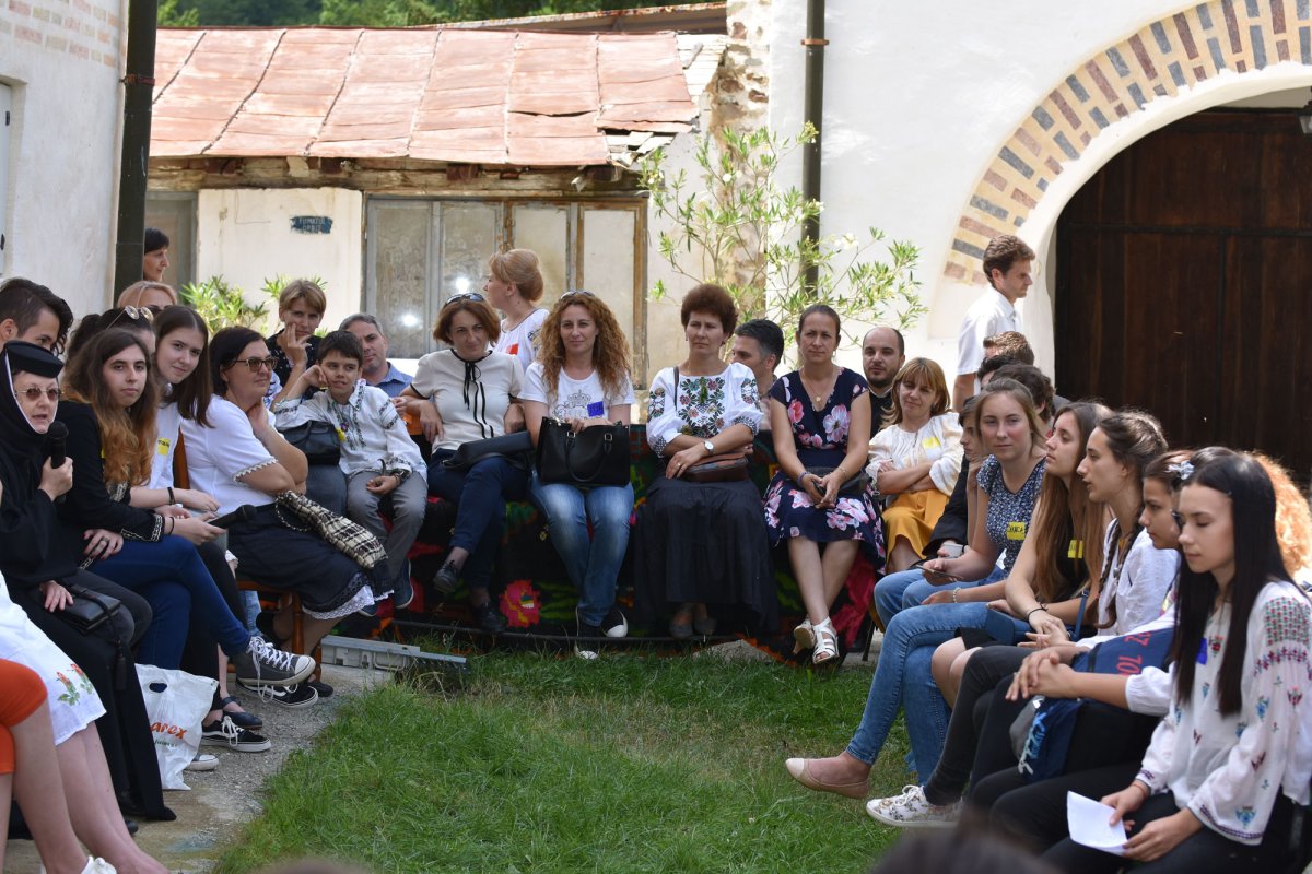 „Unitate şi Credinţă” la Mănăstirea Topolniţa 16692