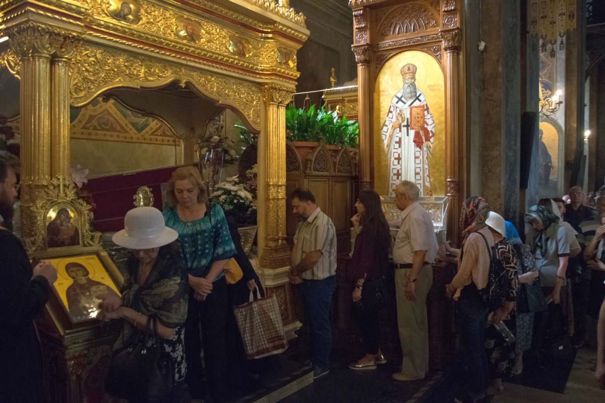 377 de ani de la aducerea la Iaşi a moaştelor Sfintei Cuvioase Parascheva 16603