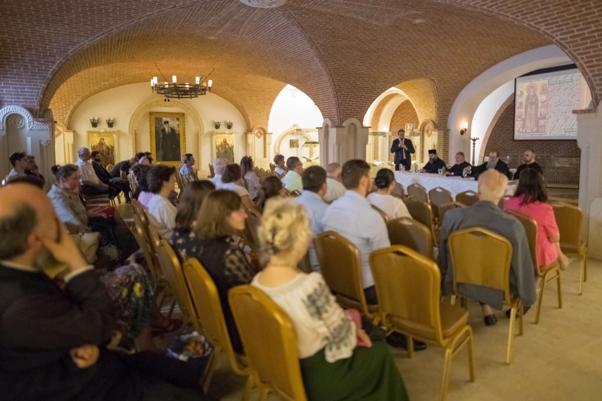 Despre binefacerile Sfintei Cuvioase Parascheva, la Muzeul Mitropolitan din Iaşi 16541