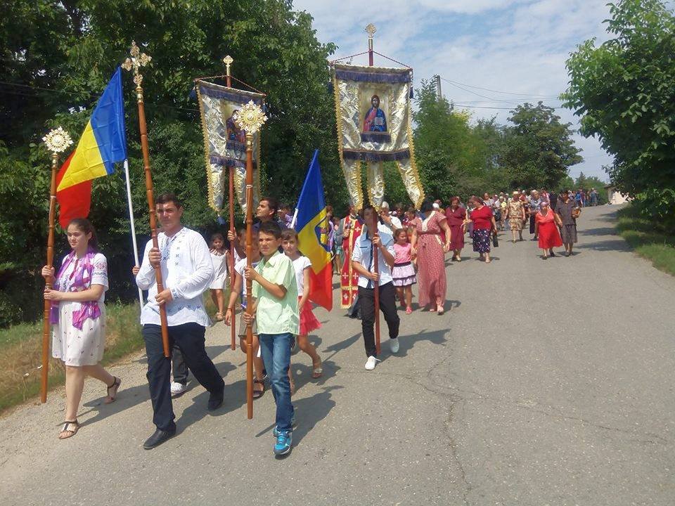 Viitor și speranță în parohia prahoveană Rotari 16749