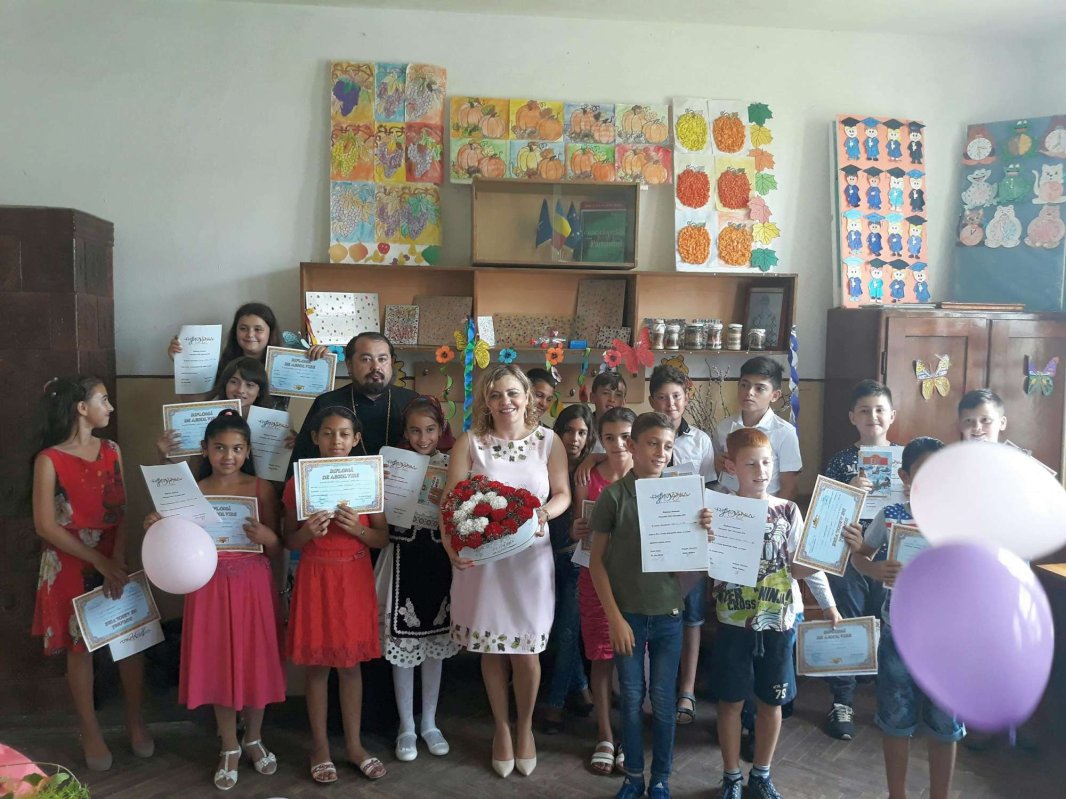 Festivități de încheiere a anului școlar  în Arhiepiscopia Aradului 16405