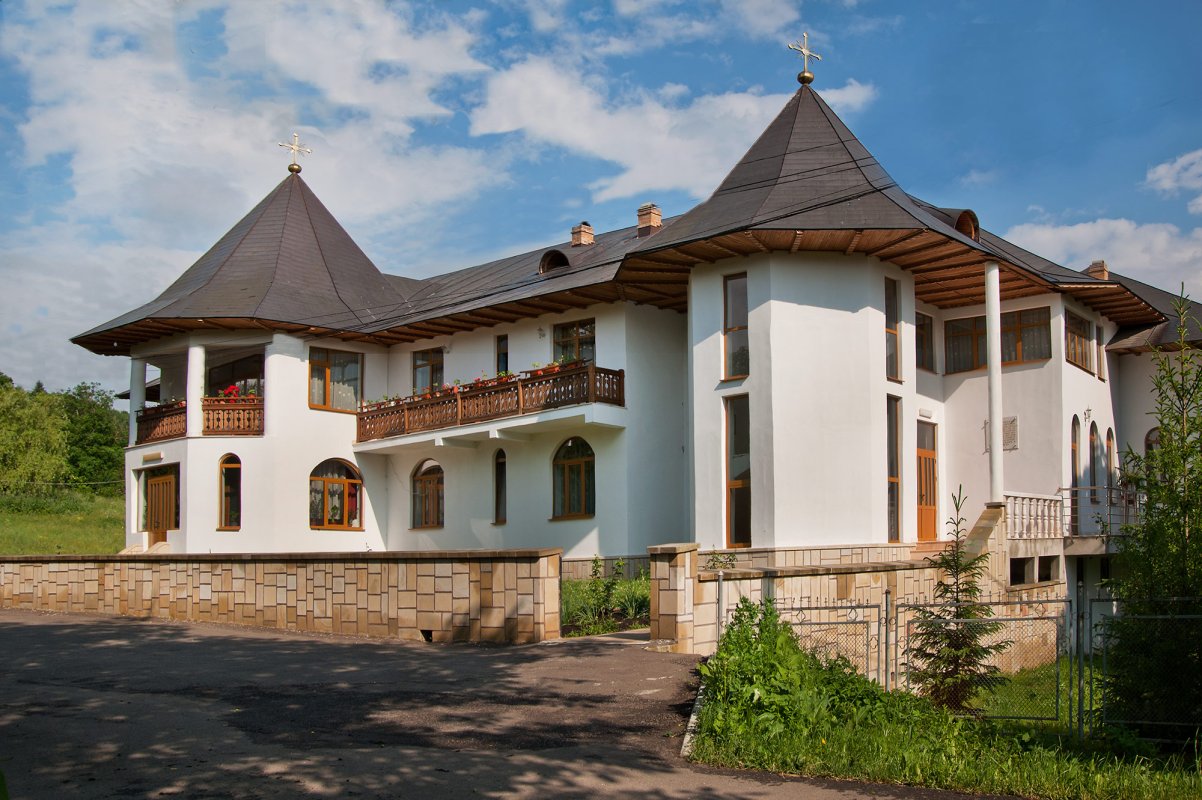 Mărturii despre frumusețile ascunse în sufletele şi zidurile unei comunități monahale 16454