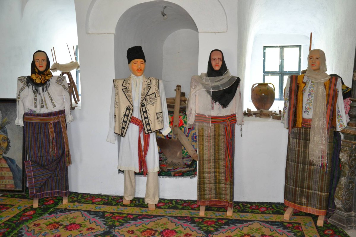 Muzeul Văii Cașinului, depozitar al veșniciei 16430