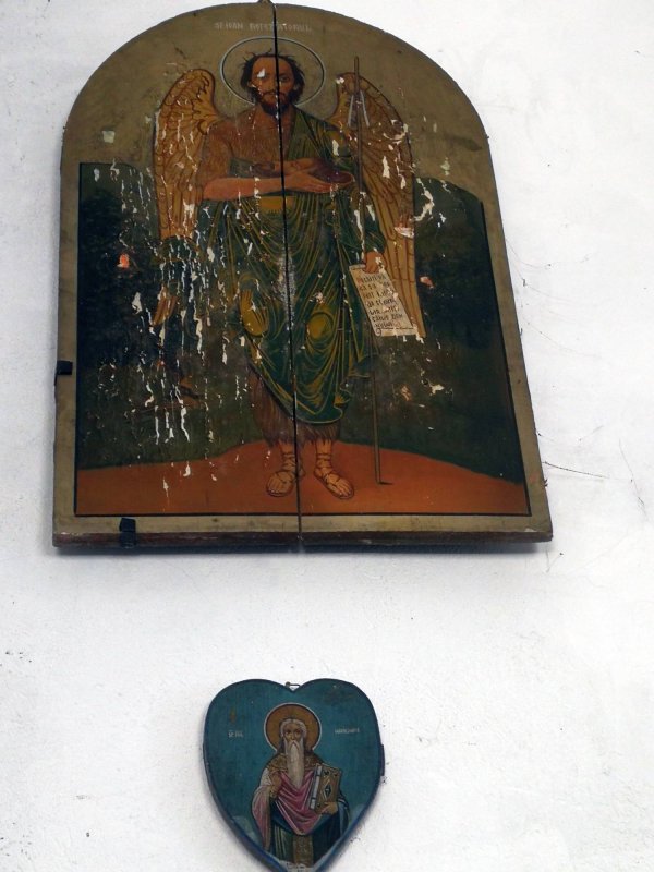 Muzeul Văii Cașinului, depozitar al veșniciei 16433