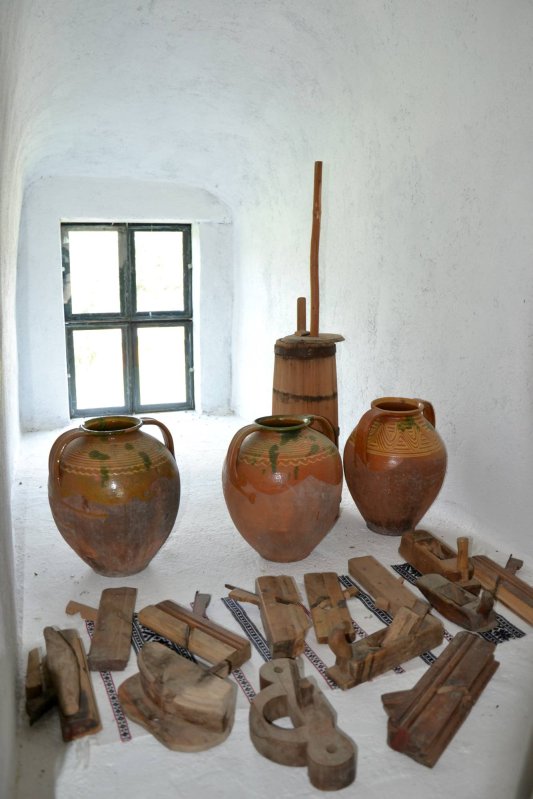 Muzeul Văii Cașinului, depozitar al veșniciei 16440