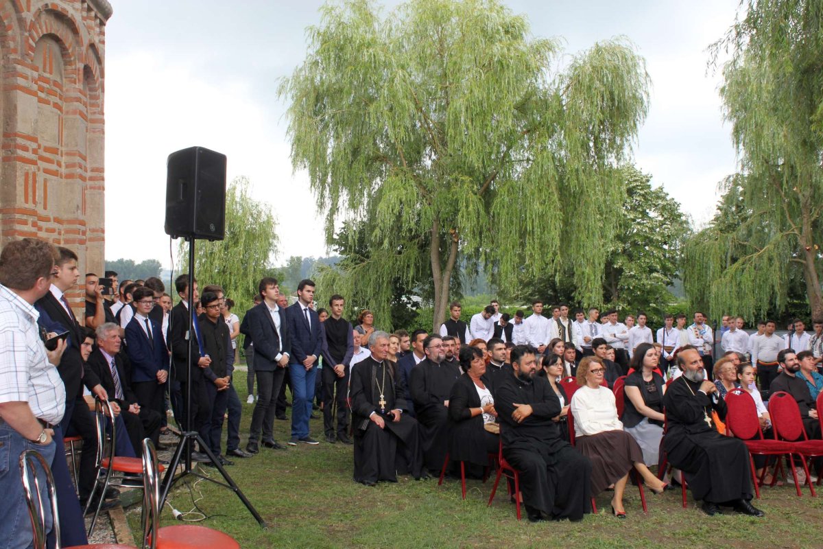 Sfârşit de an şcolar la Seminarul Teologic din Craiova 16339