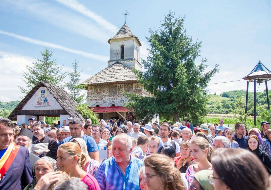 Brâul Maicii Domnului, spre închinare la Craiova 16228