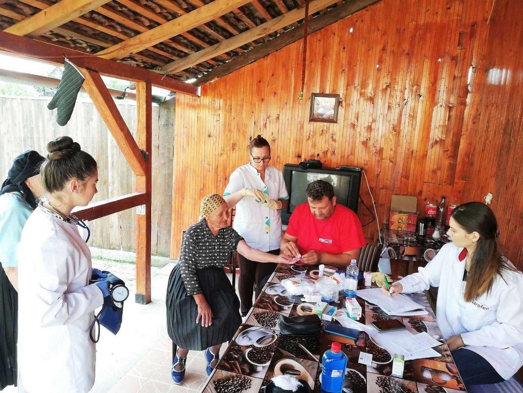 Campania „Sănătate pentru sate” a ajuns la Mihăileni, județul Sibiu 16245