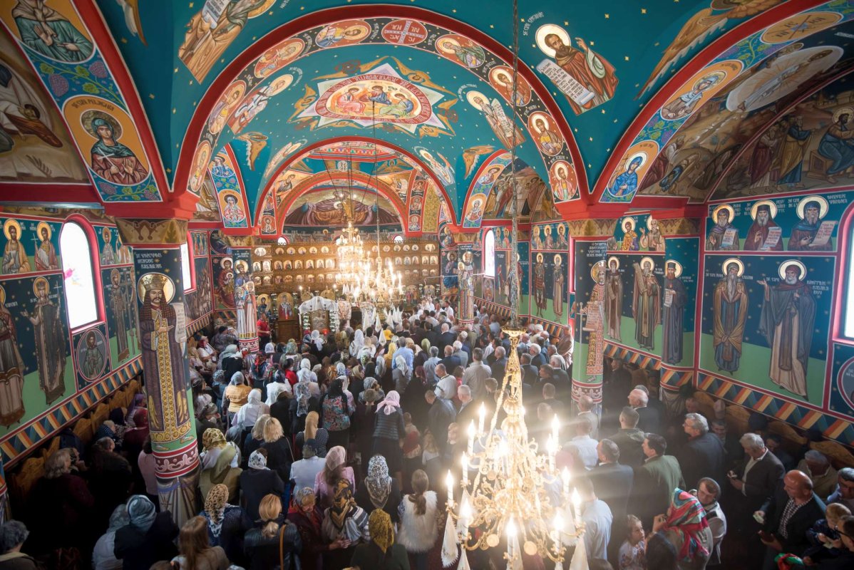 IPS Pimen: „Să ne îngrijim de hrana pentru trup, dar nu îngrijorându-ne“ 16206