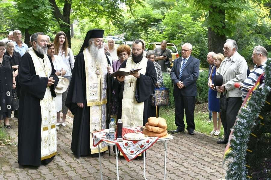 Slujbă de pomenire pentru mehedinţenii deportaţi în Bărăgan 16230