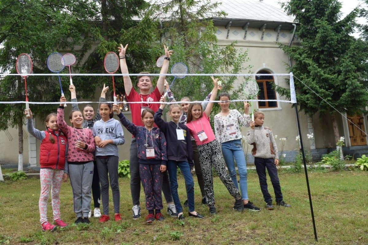 „Tabăra din pridvorul satului“ la Tătăruşi 16214
