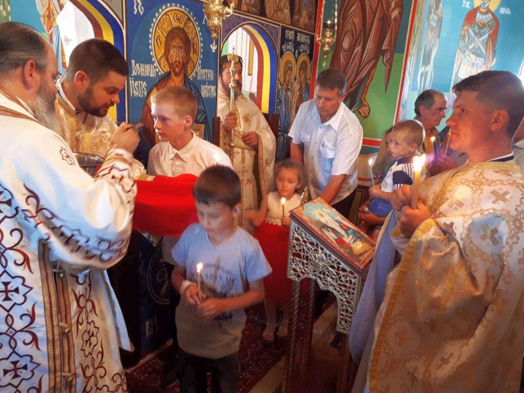 Slujire arhierească în Parohia Ţifu, Protopopiatul Bârlad 16124