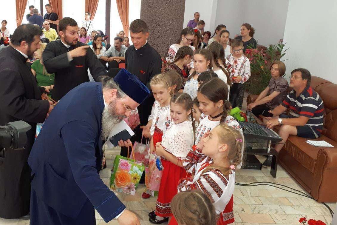 PS Ignatie la „Glas de copil, icoană şi har“ 16071