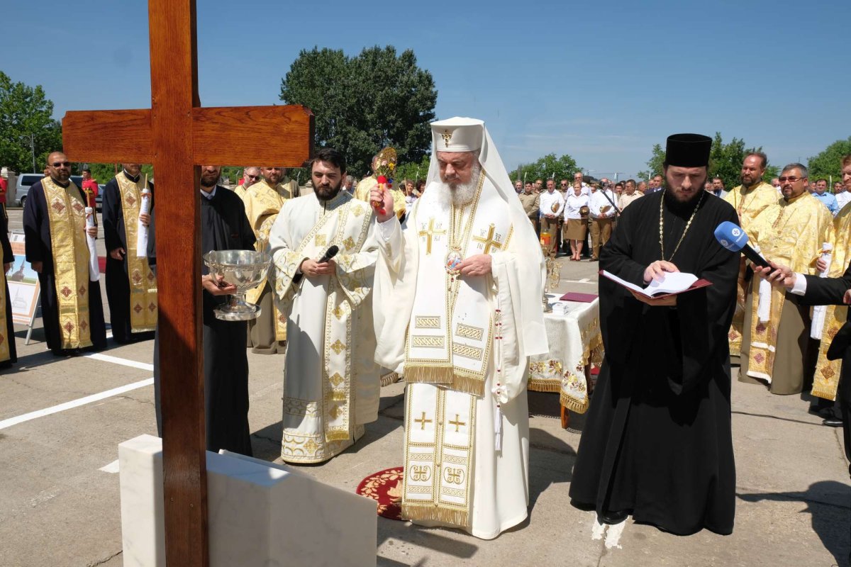 Piatră de temelie pentru paraclisul MApN 16045