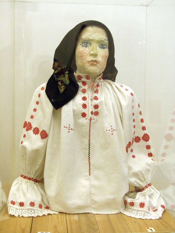 Prestigiul nepieritor al unui obiect de artă: ia 16293